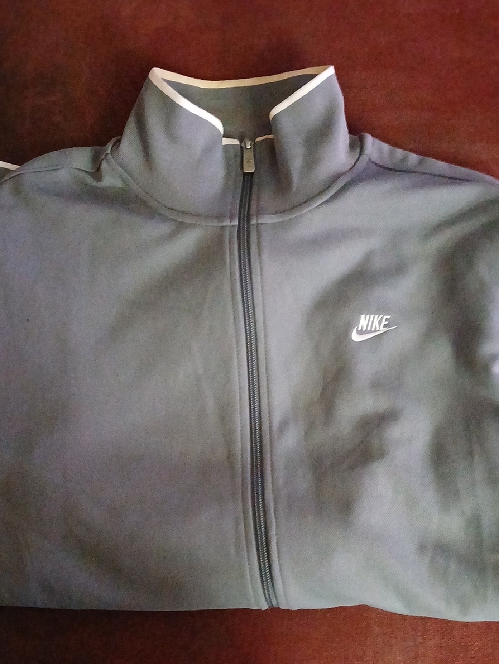 Nike Men’s Charcoal Gray Full-Zip Performance Jacket